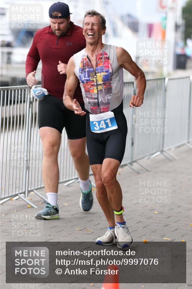 16.08.2026 - KN Förde Triathlon 2026 Antke Förster http://msf.ph/oto/9997076 16.08.2026 12:04:58 Laufen  meine-sportfotos.de
