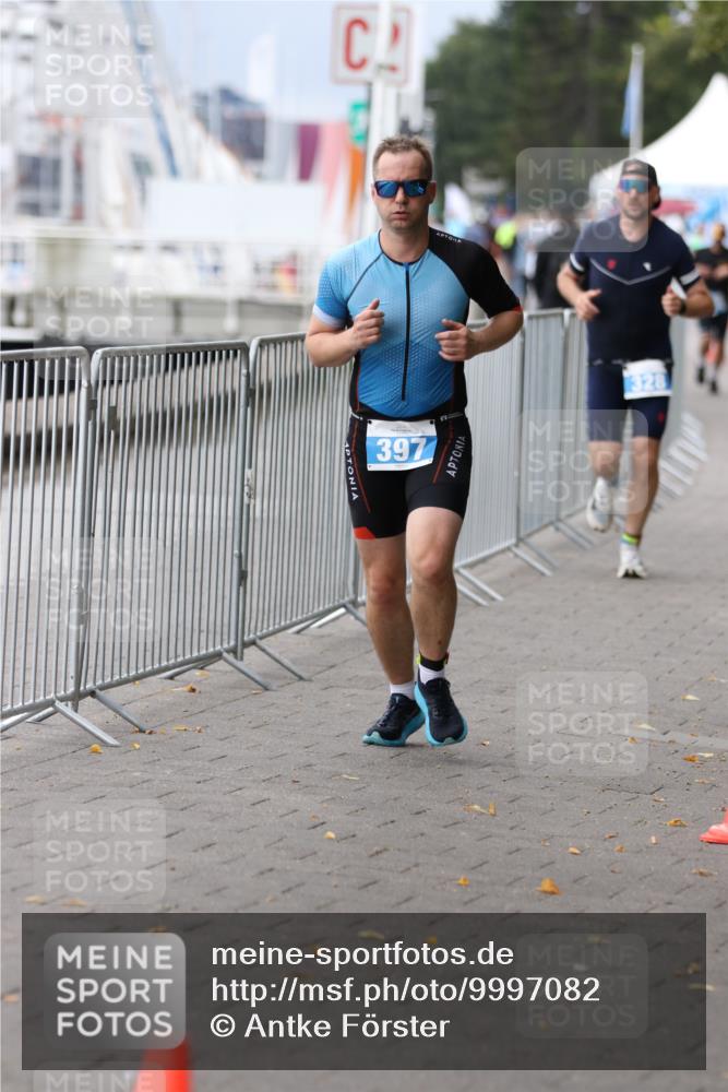 16.08.2026 - KN Förde Triathlon 2026 Antke Förster http://msf.ph/oto/9997082 16.08.2026 12:05:09 Laufen  meine-sportfotos.de
