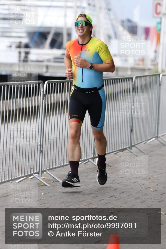 16.08.2026 - KN Förde Triathlon 2026 Antke Förster http://msf.ph/oto/9997091 16.08.2026 12:05:16 Laufen  meine-sportfotos.de