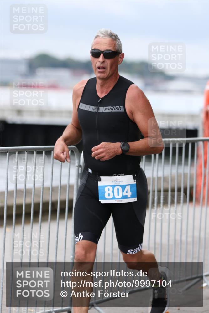 16.08.2026 - KN Förde Triathlon 2026 Antke Förster http://msf.ph/oto/9997104 16.08.2026 12:05:33 Laufen  meine-sportfotos.de