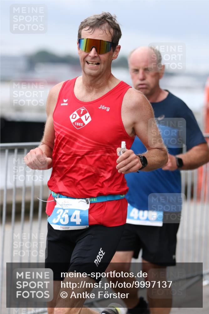 16.08.2026 - KN Förde Triathlon 2026 Antke Förster http://msf.ph/oto/9997137 16.08.2026 12:06:13 Laufen  meine-sportfotos.de