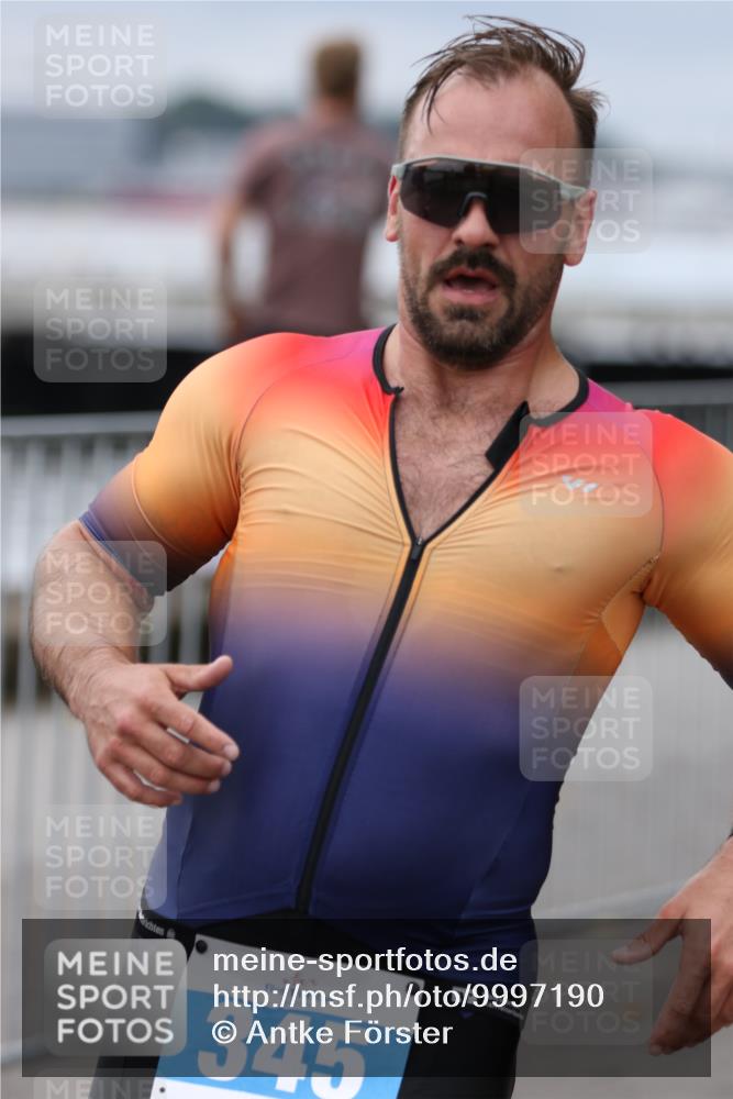 16.08.2026 - KN Förde Triathlon 2026 Antke Förster http://msf.ph/oto/9997190 16.08.2026 12:07:12 Laufen  meine-sportfotos.de