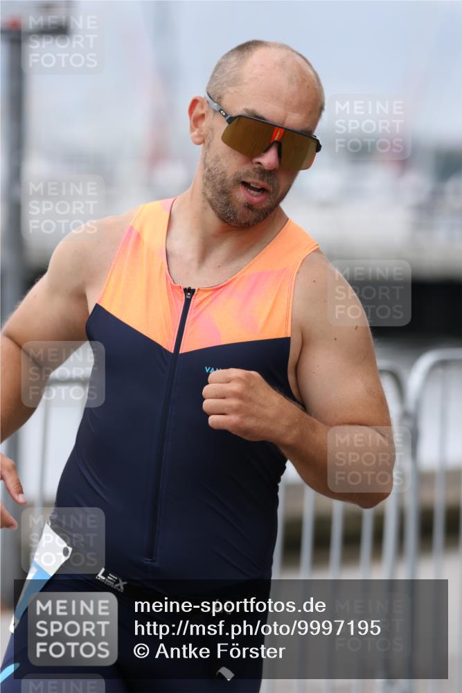 16.08.2026 - KN Förde Triathlon 2026 Antke Förster http://msf.ph/oto/9997195 16.08.2026 12:07:17 Laufen  meine-sportfotos.de
