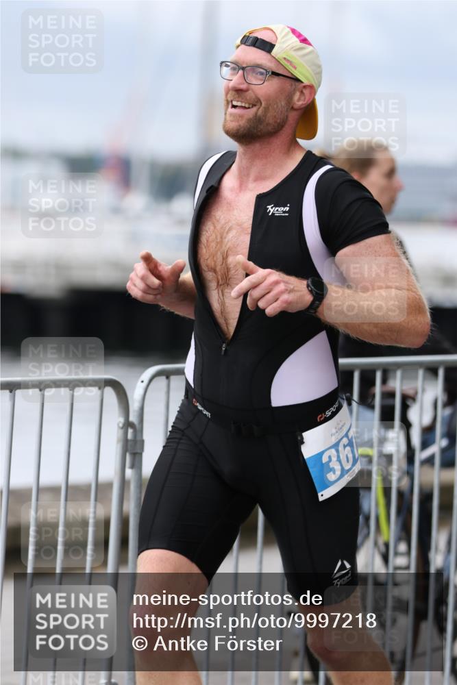 16.08.2026 - KN Förde Triathlon 2026 Antke Förster http://msf.ph/oto/9997218 16.08.2026 12:07:38 Laufen  meine-sportfotos.de