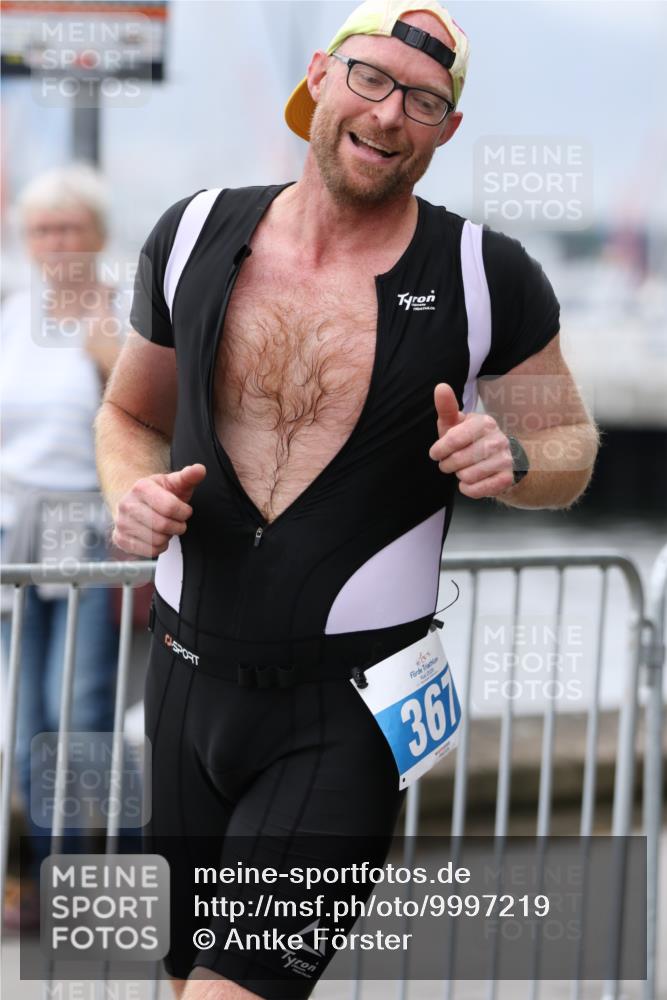 16.08.2026 - KN Förde Triathlon 2026 Antke Förster http://msf.ph/oto/9997219 16.08.2026 12:07:38 Laufen  meine-sportfotos.de