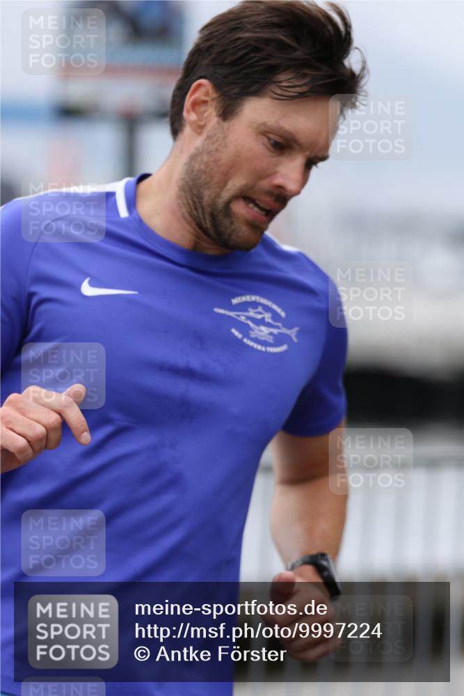 16.08.2026 - KN Förde Triathlon 2026 Antke Förster http://msf.ph/oto/9997224 16.08.2026 12:07:43 Laufen  meine-sportfotos.de