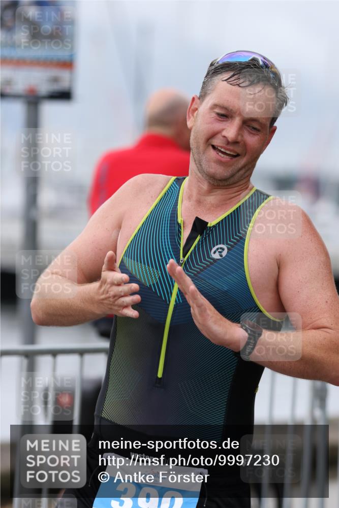 16.08.2026 - KN Förde Triathlon 2026 Antke Förster http://msf.ph/oto/9997230 16.08.2026 12:07:53 Laufen  meine-sportfotos.de