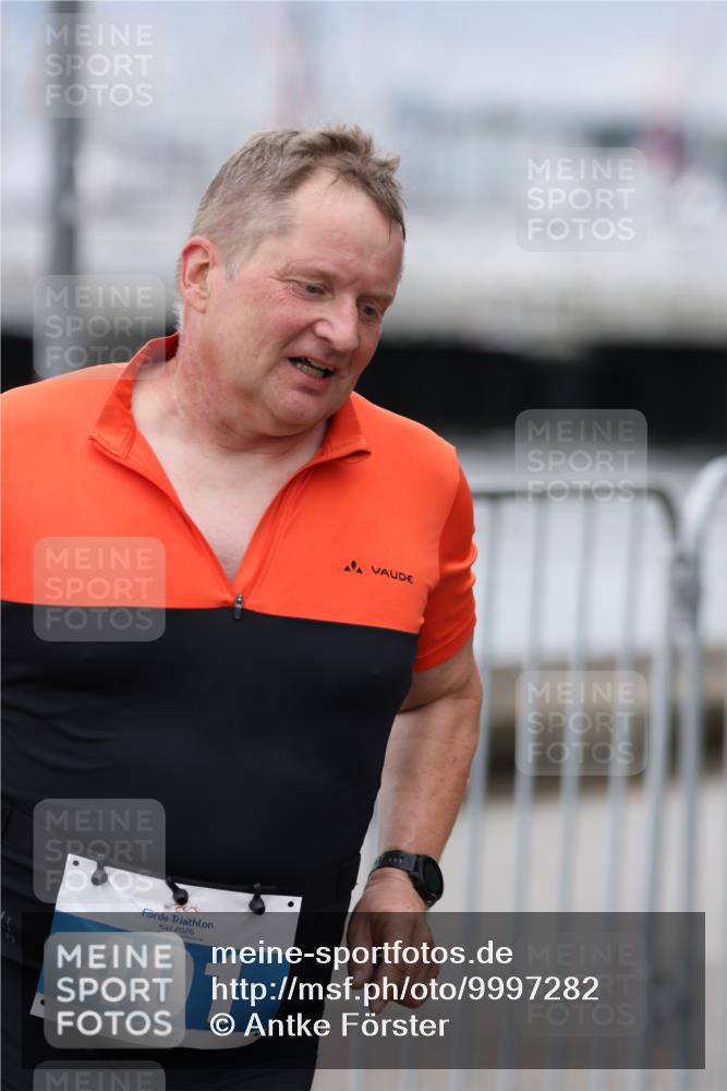 16.08.2026 - KN Förde Triathlon 2026 Antke Förster http://msf.ph/oto/9997282 16.08.2026 12:08:54 Laufen  meine-sportfotos.de