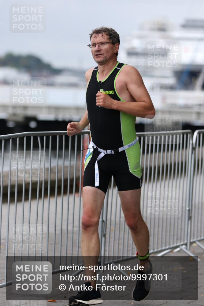 16.08.2026 - KN Förde Triathlon 2026 Antke Förster http://msf.ph/oto/9997301 16.08.2026 12:09:28 Laufen  meine-sportfotos.de