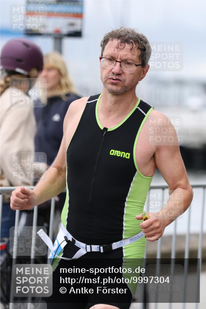 16.08.2026 - KN Förde Triathlon 2026 Antke Förster http://msf.ph/oto/9997304 16.08.2026 12:09:30 Laufen  meine-sportfotos.de