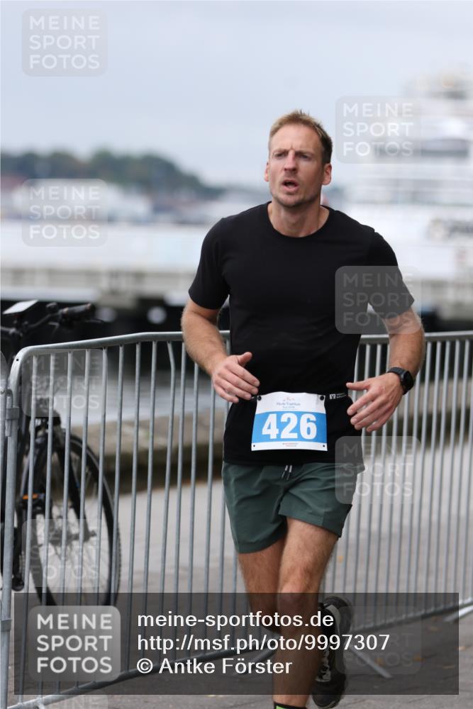 16.08.2026 - KN Förde Triathlon 2026 Antke Förster http://msf.ph/oto/9997307 16.08.2026 12:09:37 Laufen  meine-sportfotos.de