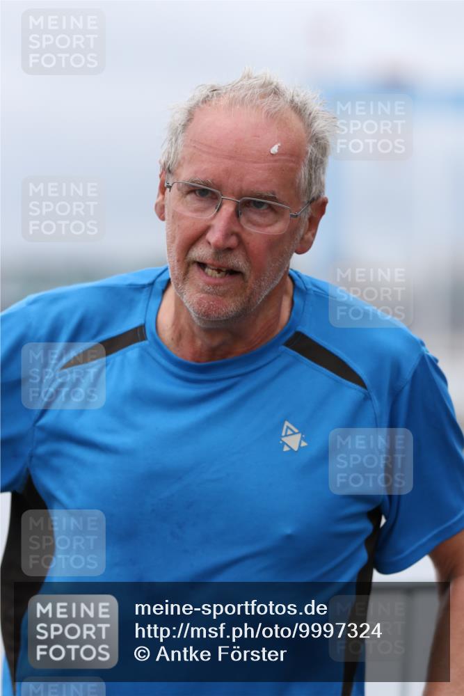 16.08.2026 - KN Förde Triathlon 2026 Antke Förster http://msf.ph/oto/9997324 16.08.2026 12:09:51 Laufen  meine-sportfotos.de