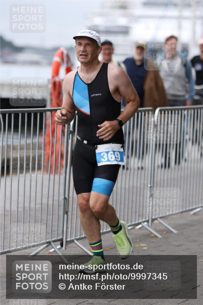 16.08.2026 - KN Förde Triathlon 2026 Antke Förster http://msf.ph/oto/9997345 16.08.2026 12:10:11 Laufen  meine-sportfotos.de