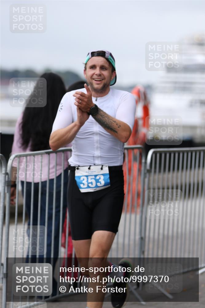 16.08.2026 - KN Förde Triathlon 2026 Antke Förster http://msf.ph/oto/9997370 16.08.2026 12:11:02 Laufen  meine-sportfotos.de