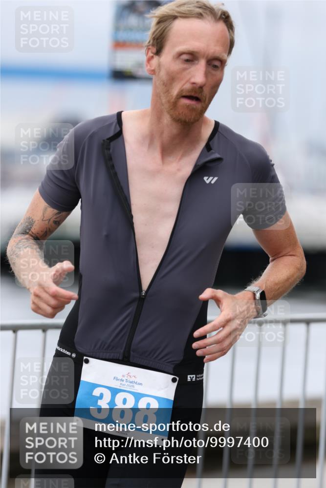16.08.2026 - KN Förde Triathlon 2026 Antke Förster http://msf.ph/oto/9997400 16.08.2026 12:11:54 Laufen  meine-sportfotos.de