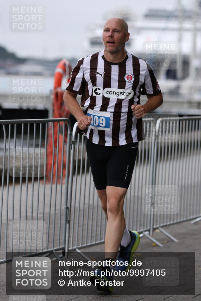 16.08.2026 - KN Förde Triathlon 2026 Antke Förster http://msf.ph/oto/9997405 16.08.2026 12:11:59 Laufen  meine-sportfotos.de