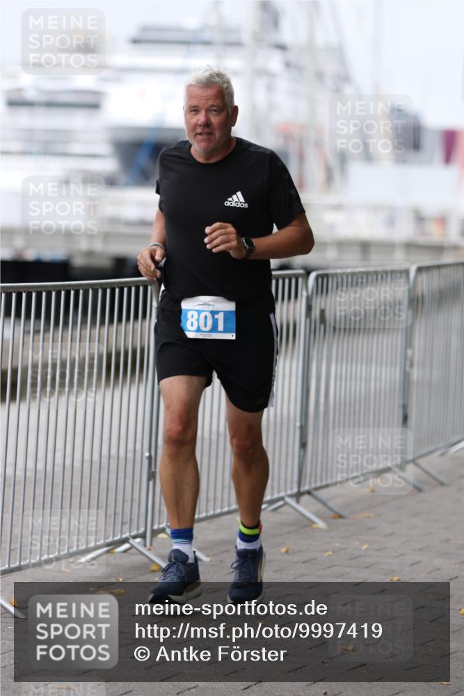 16.08.2026 - KN Förde Triathlon 2026 Antke Förster http://msf.ph/oto/9997419 16.08.2026 12:12:37 Laufen  meine-sportfotos.de