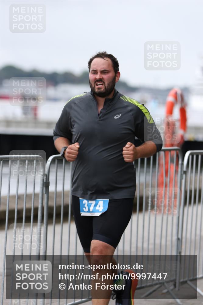 16.08.2026 - KN Förde Triathlon 2026 Antke Förster http://msf.ph/oto/9997447 16.08.2026 12:13:26 Laufen  meine-sportfotos.de