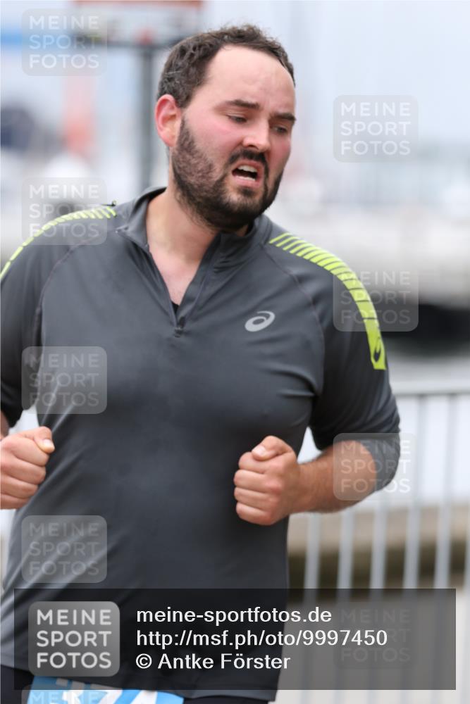 16.08.2026 - KN Förde Triathlon 2026 Antke Förster http://msf.ph/oto/9997450 16.08.2026 12:13:28 Laufen  meine-sportfotos.de