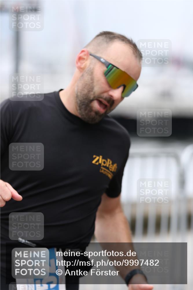 16.08.2026 - KN Förde Triathlon 2026 Antke Förster http://msf.ph/oto/9997482 16.08.2026 12:14:32 Laufen  meine-sportfotos.de