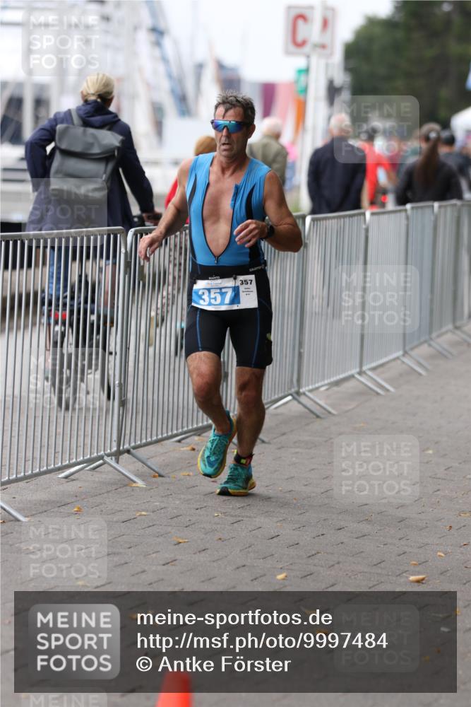 16.08.2026 - KN Förde Triathlon 2026 Antke Förster http://msf.ph/oto/9997484 16.08.2026 12:14:38 Laufen  meine-sportfotos.de