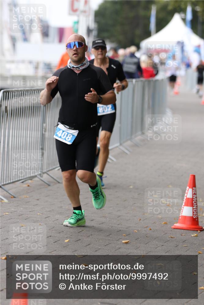 16.08.2026 - KN Förde Triathlon 2026 Antke Förster http://msf.ph/oto/9997492 16.08.2026 12:14:55 Laufen  meine-sportfotos.de