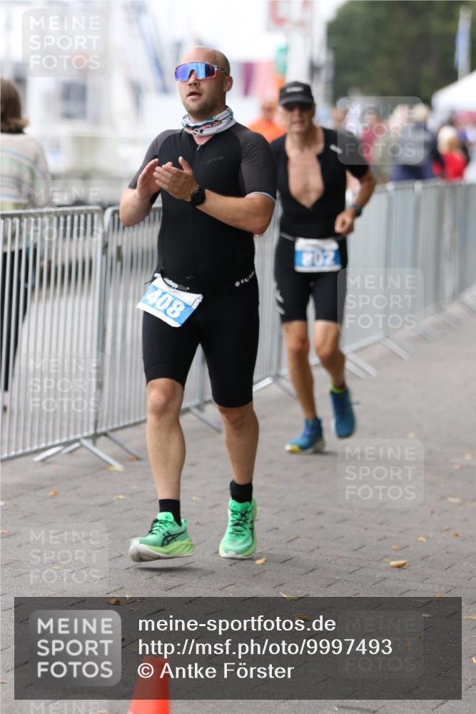 16.08.2026 - KN Förde Triathlon 2026 Antke Förster http://msf.ph/oto/9997493 16.08.2026 12:14:55 Laufen  meine-sportfotos.de