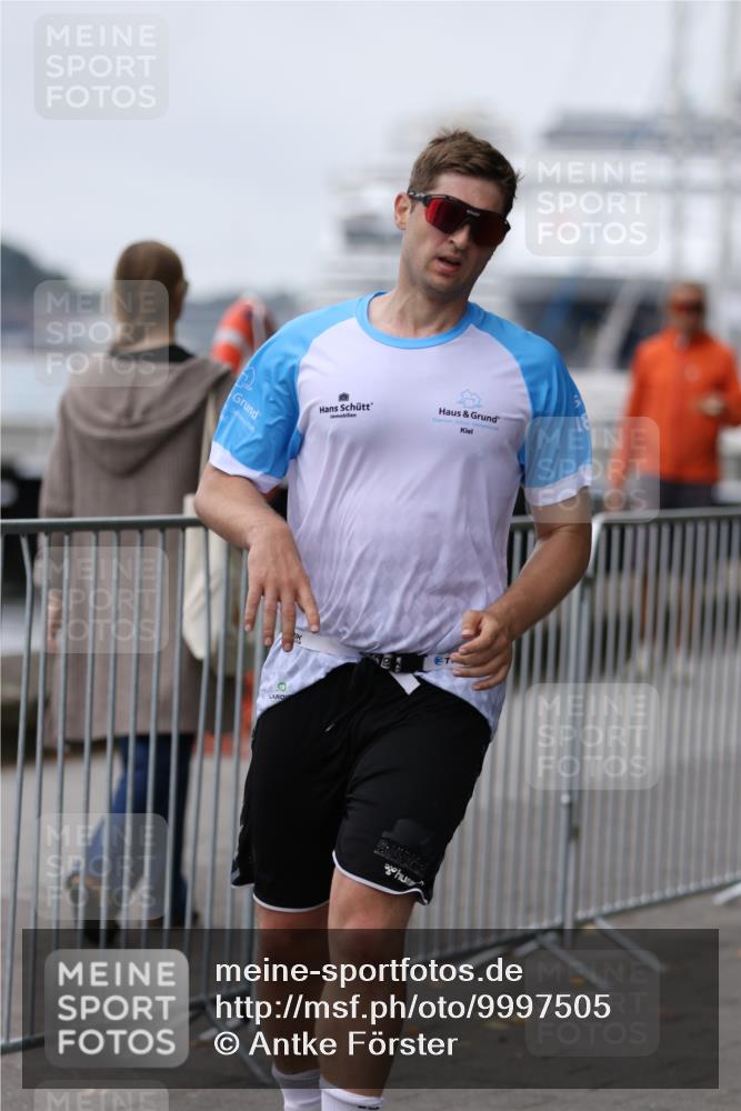 16.08.2026 - KN Förde Triathlon 2026 Antke Förster http://msf.ph/oto/9997505 16.08.2026 12:15:14 Laufen  meine-sportfotos.de