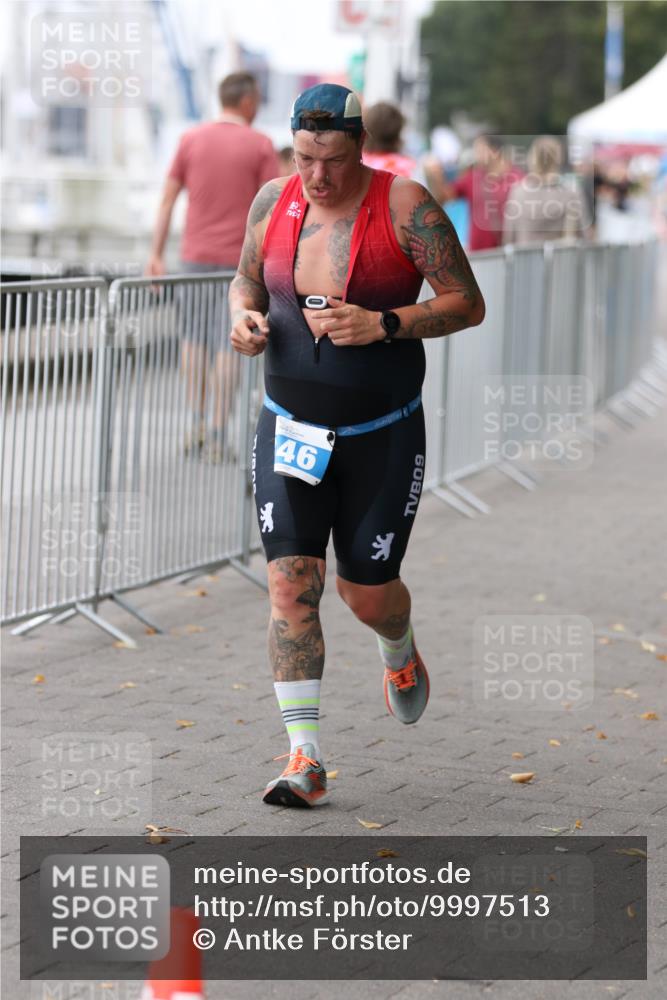 16.08.2026 - KN Förde Triathlon 2026 Antke Förster http://msf.ph/oto/9997513 16.08.2026 12:15:32 Laufen  meine-sportfotos.de