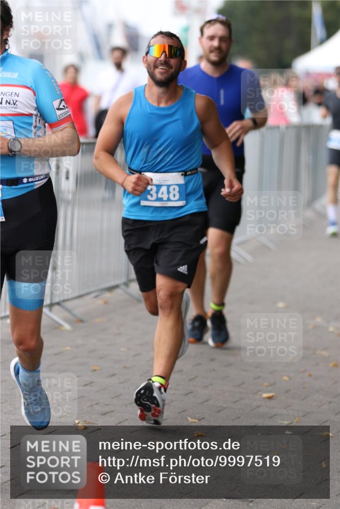 16.08.2026 - KN Förde Triathlon 2026 Antke Förster http://msf.ph/oto/9997519 16.08.2026 12:15:41 Laufen  meine-sportfotos.de
