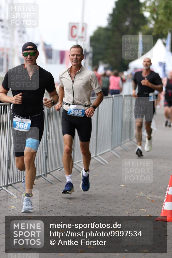16.08.2026 - KN Förde Triathlon 2026 Antke Förster http://msf.ph/oto/9997534 16.08.2026 12:15:57 Laufen  meine-sportfotos.de