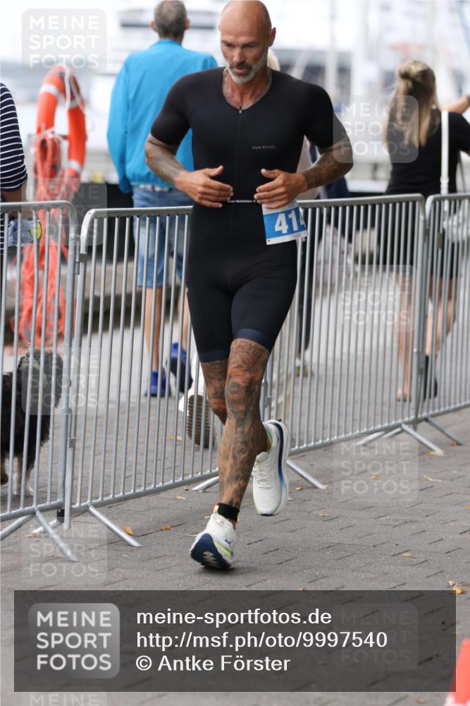 16.08.2026 - KN Förde Triathlon 2026 Antke Förster http://msf.ph/oto/9997540 16.08.2026 12:16:02 Laufen  meine-sportfotos.de