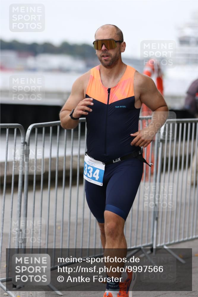 16.08.2026 - KN Förde Triathlon 2026 Antke Förster http://msf.ph/oto/9997566 16.08.2026 12:16:42 Laufen  meine-sportfotos.de