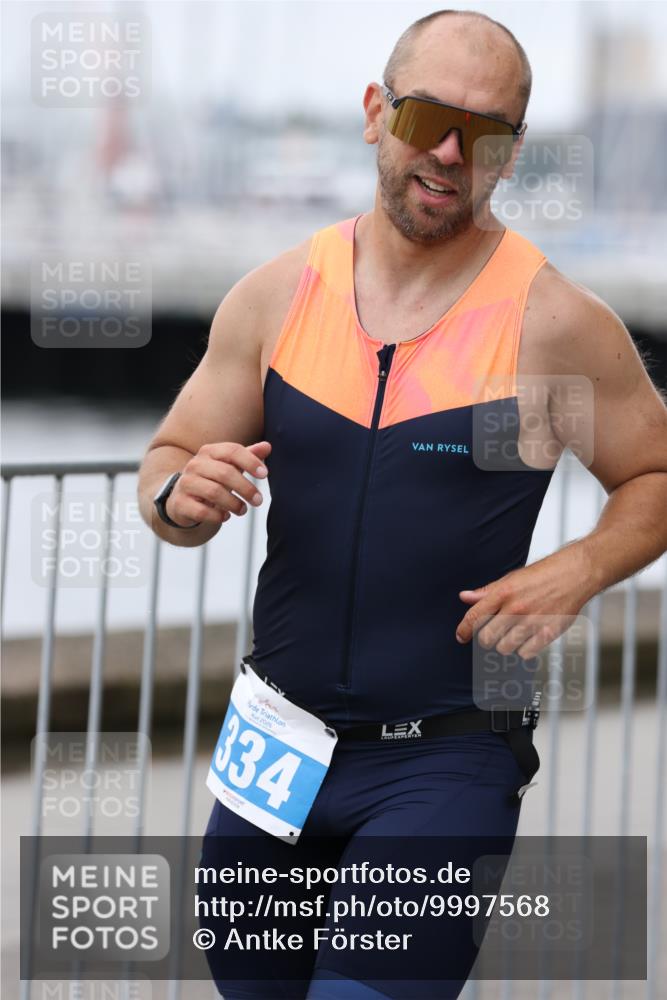 16.08.2026 - KN Förde Triathlon 2026 Antke Förster http://msf.ph/oto/9997568 16.08.2026 12:16:43 Laufen  meine-sportfotos.de