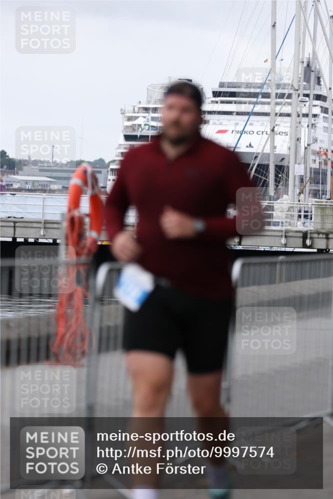 16.08.2026 - KN Förde Triathlon 2026 Antke Förster http://msf.ph/oto/9997574 16.08.2026 12:16:52 Laufen  meine-sportfotos.de