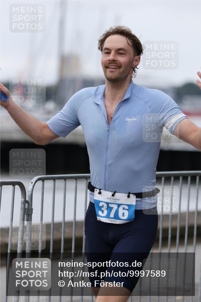 16.08.2026 - KN Förde Triathlon 2026 Antke Förster http://msf.ph/oto/9997589 16.08.2026 12:17:11 Laufen  meine-sportfotos.de