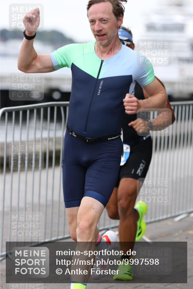 16.08.2026 - KN Förde Triathlon 2026 Antke Förster http://msf.ph/oto/9997598 16.08.2026 12:17:29 Laufen  meine-sportfotos.de