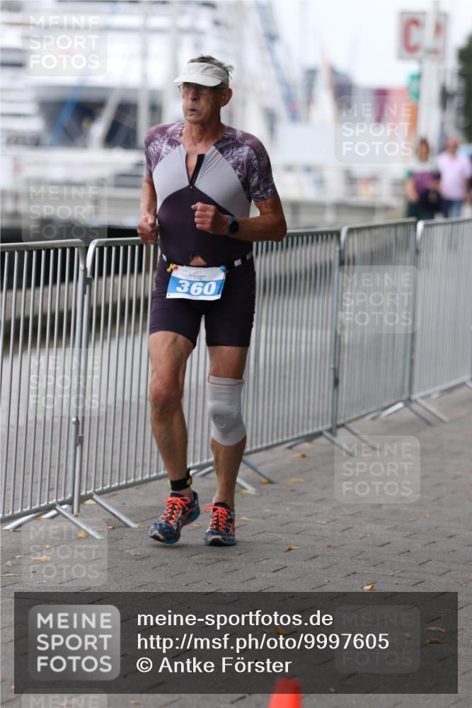 16.08.2026 - KN Förde Triathlon 2026 Antke Förster http://msf.ph/oto/9997605 16.08.2026 12:17:43 Laufen  meine-sportfotos.de