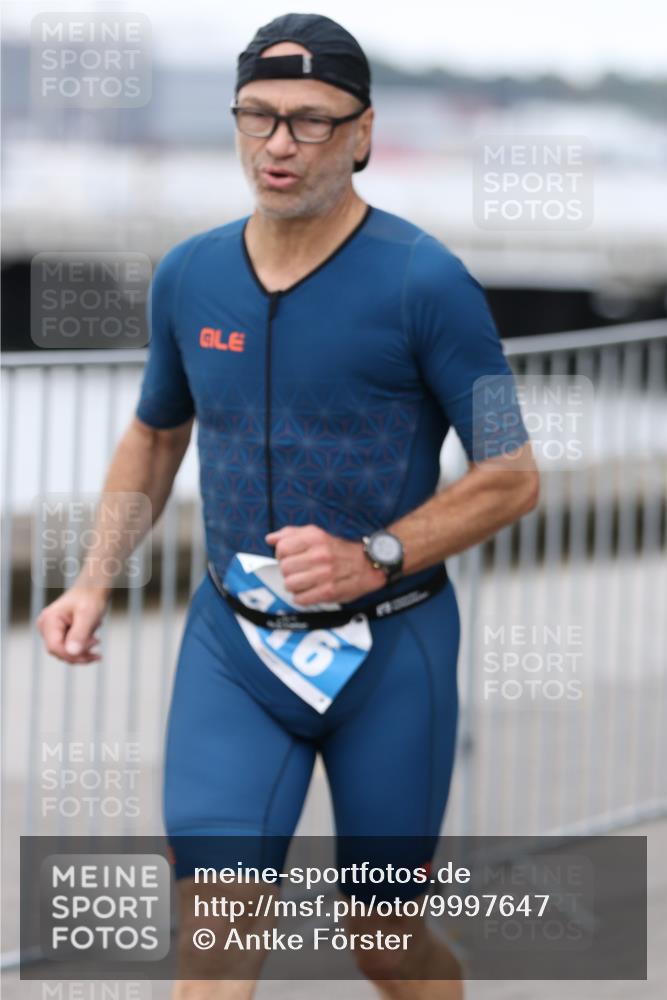 16.08.2026 - KN Förde Triathlon 2026 Antke Förster http://msf.ph/oto/9997647 16.08.2026 12:18:53 Laufen  meine-sportfotos.de