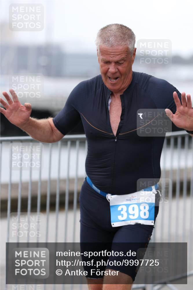 16.08.2026 - KN Förde Triathlon 2026 Antke Förster http://msf.ph/oto/9997725 16.08.2026 12:21:14 Laufen  meine-sportfotos.de