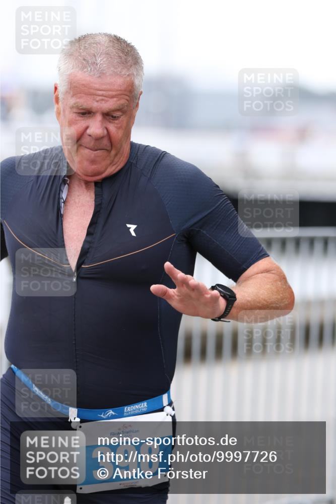 16.08.2026 - KN Förde Triathlon 2026 Antke Förster http://msf.ph/oto/9997726 16.08.2026 12:21:15 Laufen  meine-sportfotos.de