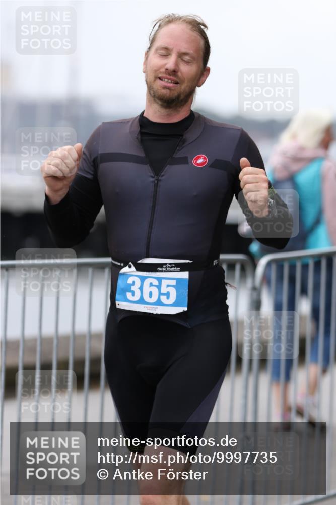 16.08.2026 - KN Förde Triathlon 2026 Antke Förster http://msf.ph/oto/9997735 16.08.2026 12:21:23 Laufen  meine-sportfotos.de