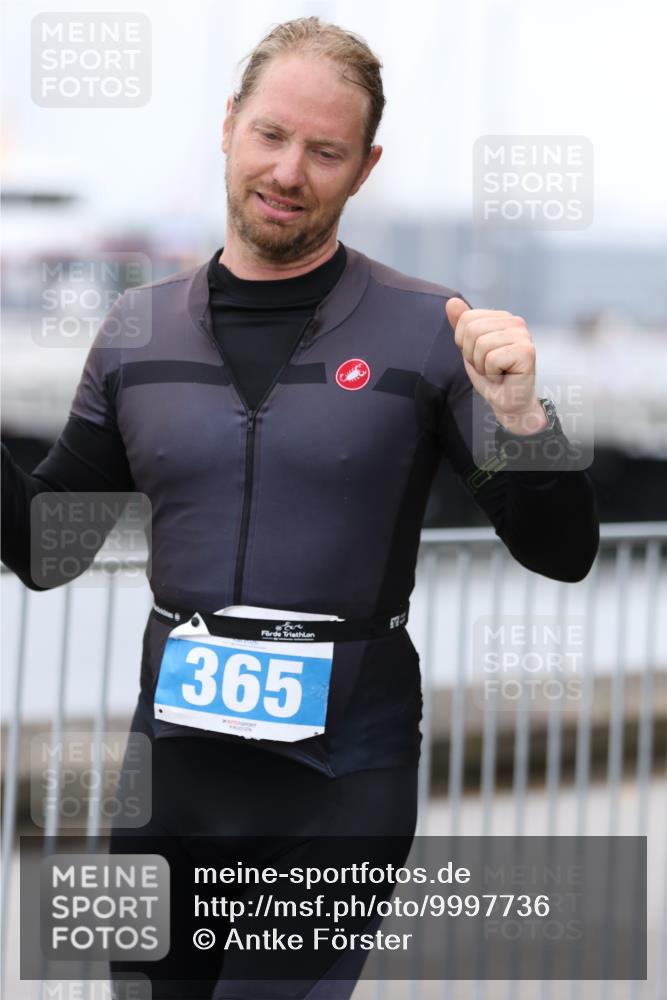16.08.2026 - KN Förde Triathlon 2026 Antke Förster http://msf.ph/oto/9997736 16.08.2026 12:21:24 Laufen  meine-sportfotos.de