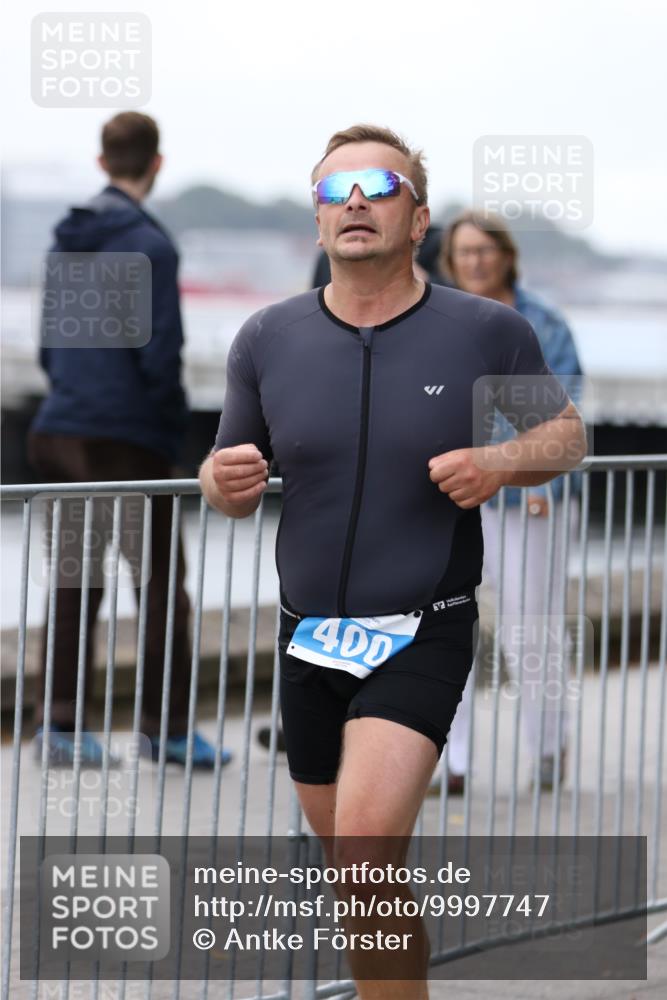 16.08.2026 - KN Förde Triathlon 2026 Antke Förster http://msf.ph/oto/9997747 16.08.2026 12:21:50 Laufen  meine-sportfotos.de