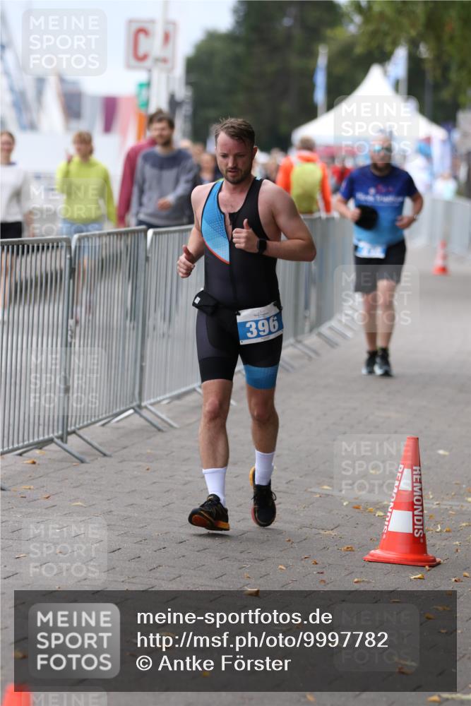 16.08.2026 - KN Förde Triathlon 2026 Antke Förster http://msf.ph/oto/9997782 16.08.2026 12:22:47 Laufen  meine-sportfotos.de
