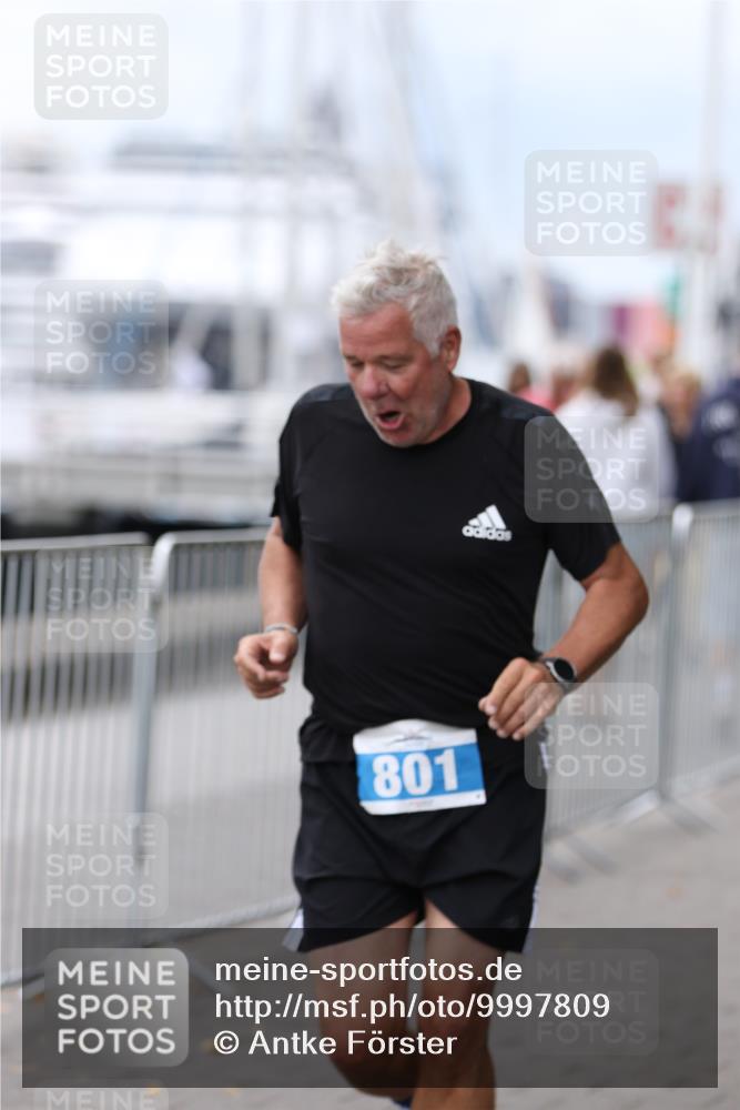 16.08.2026 - KN Förde Triathlon 2026 Antke Förster http://msf.ph/oto/9997809 16.08.2026 12:23:25 Laufen  meine-sportfotos.de