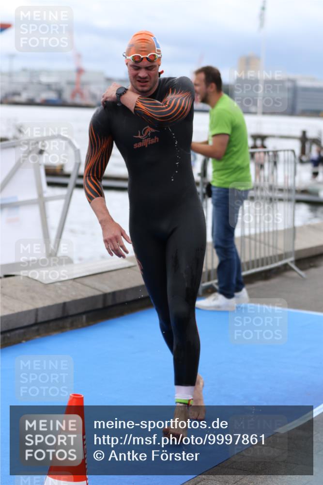 16.08.2026 - KN Förde Triathlon 2026 Antke Förster http://msf.ph/oto/9997861 16.08.2026 12:39:56 Schwimmen 518, 508, 512, 526, 531 meine-sportfotos.de