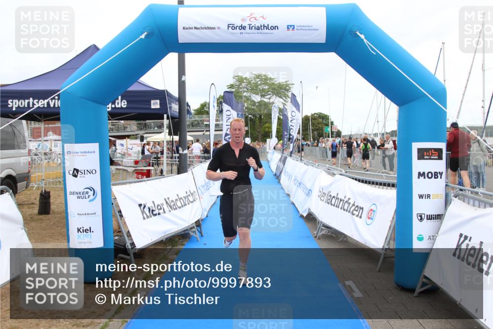 16.08.2026 - KN Förde Triathlon 2026 Markus Tischler http://msf.ph/oto/9997893 16.08.2026 12:03:43 Ziel 312, 312 meine-sportfotos.de