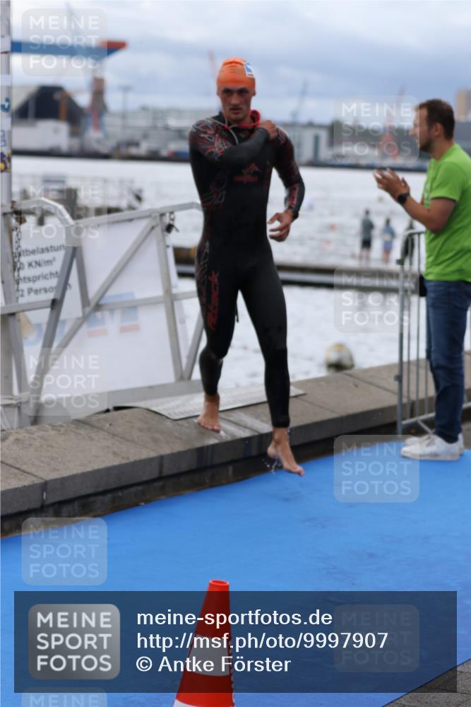 16.08.2026 - KN Förde Triathlon 2026 Antke Förster http://msf.ph/oto/9997907 16.08.2026 12:40:55 Schwimmen 507, 509, 514, 519, 522, 534, 506, 519, 521 meine-sportfotos.de