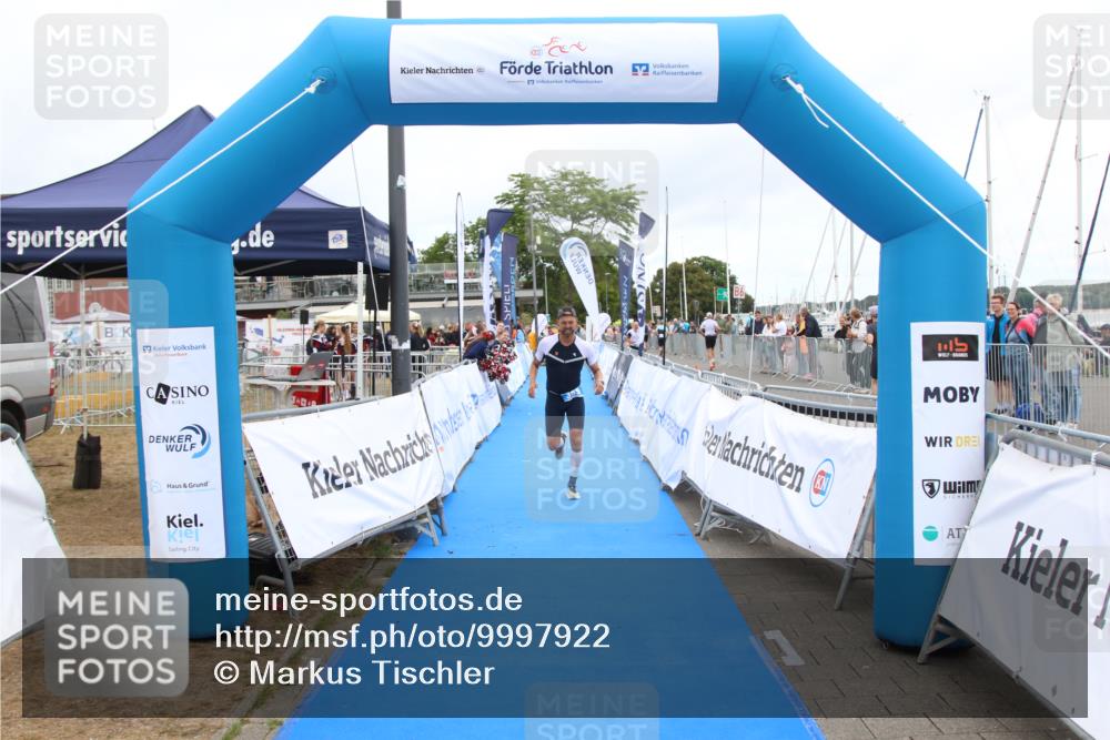16.08.2026 - KN Förde Triathlon 2026 Markus Tischler http://msf.ph/oto/9997922 16.08.2026 12:04:58 Ziel 359, 359 meine-sportfotos.de